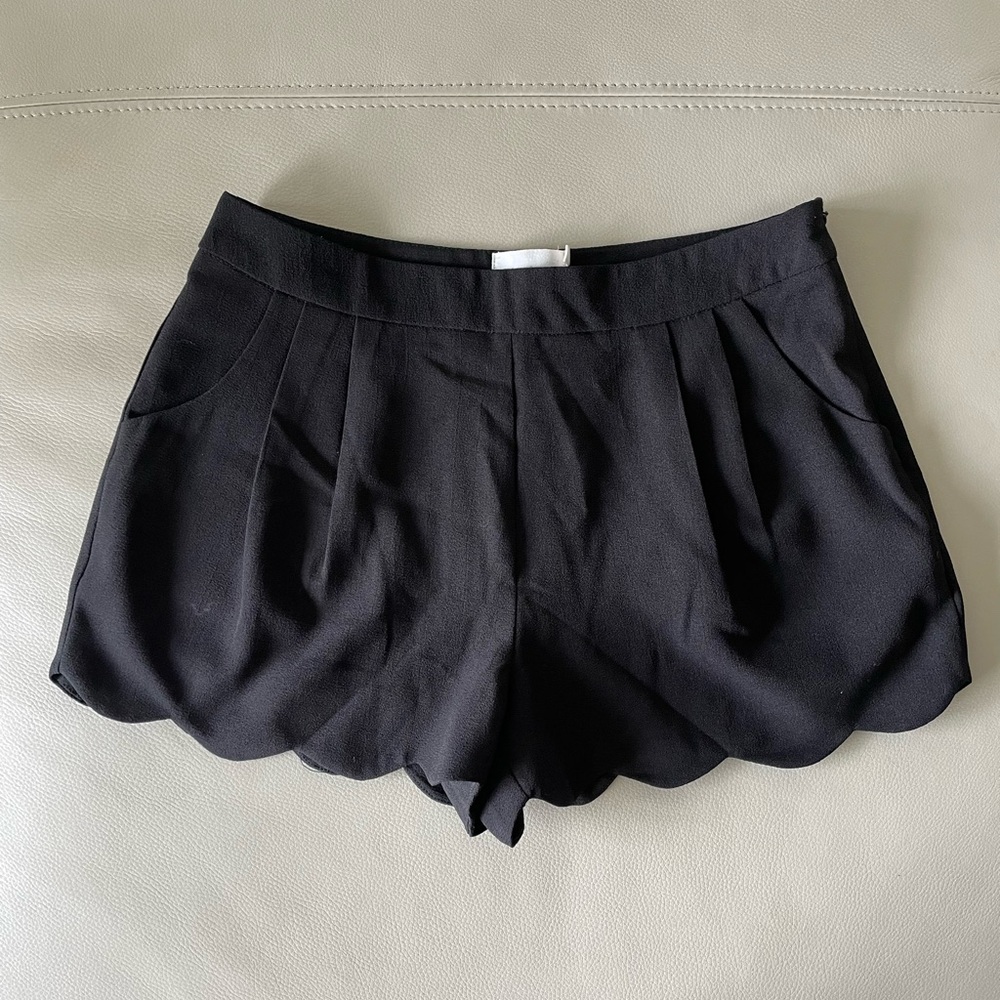Lush scalloped shorts